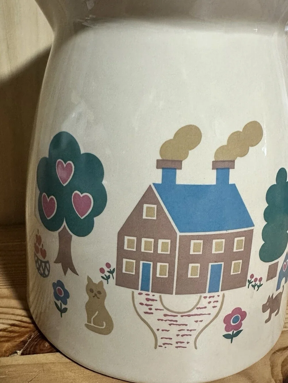 Vintage 80’s  Pitcher Farm House Kitsch Cottage Dog Cat Flower Pot Vermillion 6”